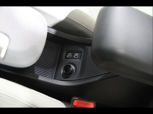 Certified 2025 MINI Cooper S FWD image 17
