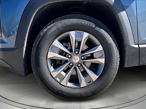 Used 2025 Chevrolet Equinox LT image 31