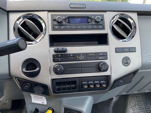 Used 2026 Ford F650 2WD Regular Cab Super Duty image 36