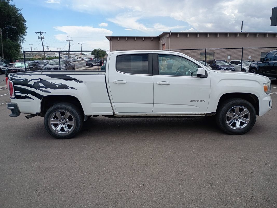 Used 2017 GMC Canyon SLE w/ SLE Convenience Package AWD/4WD image 9