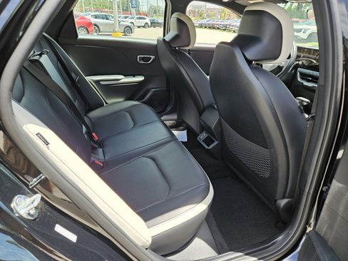 Used 2025 Kia K4 GT-Line w/ GT-Line Premium Package FWD image 19
