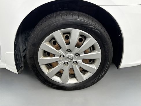 Used 2019 Nissan Sentra S image 31