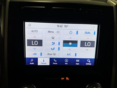 Used 2020 Ford F150 Lariat w/ Equipment Group 502A Luxury AWD/4WD image 34