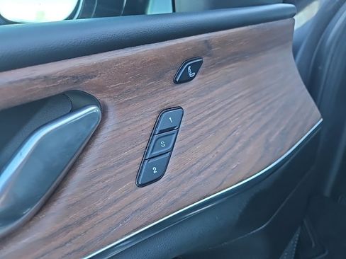 Used 2025 Jeep Grand Cherokee Summit image 30