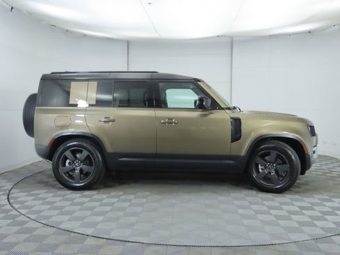 Certified 2021 Land Rover Defender 110 S image 4