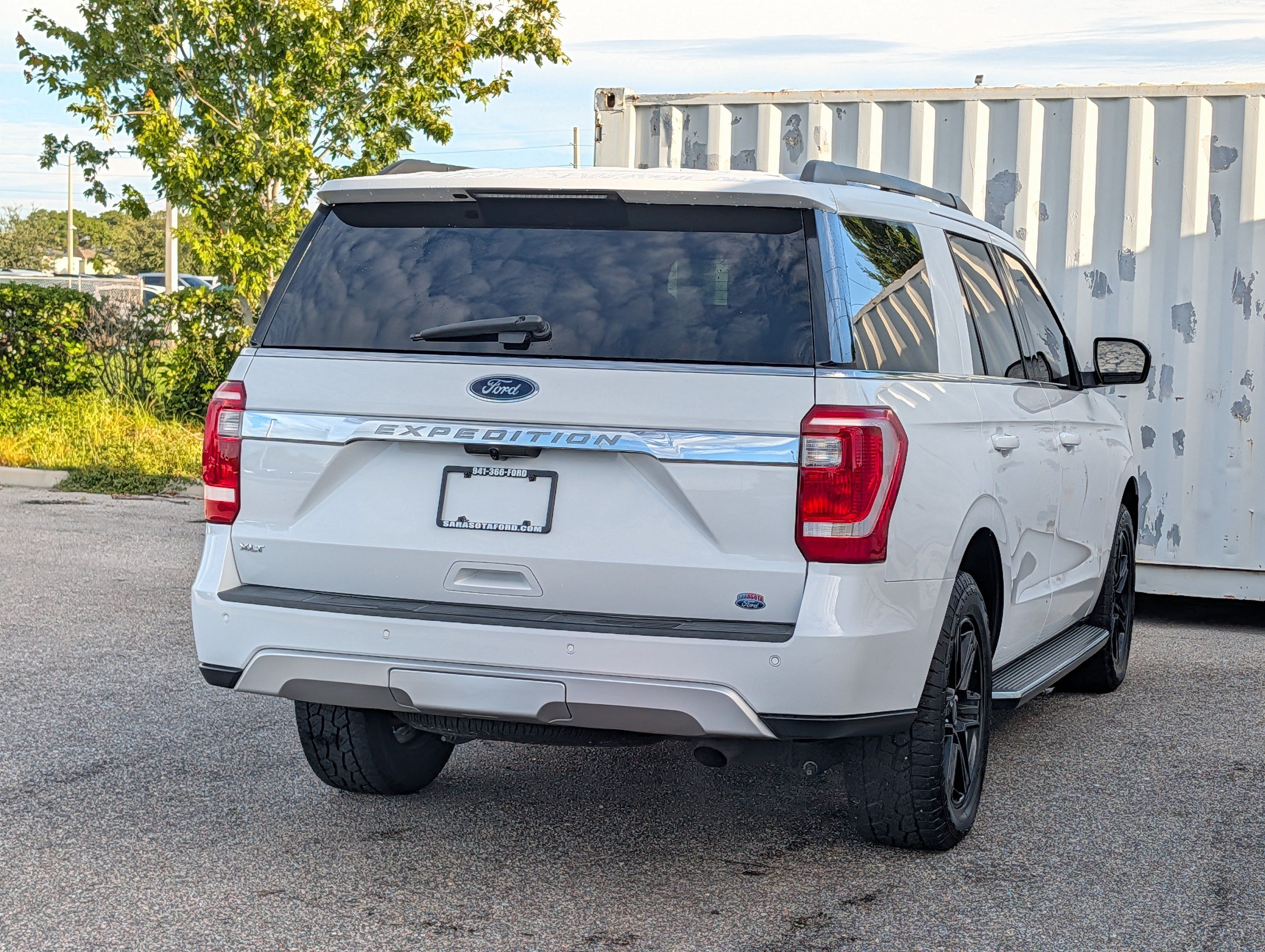 Used 2021 Ford Expedition XLT RWD image 5