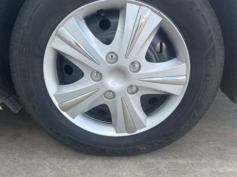 Used 2018 Hyundai Elantra SE FWD image 15