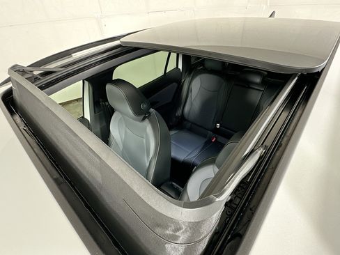 New 2026 Volkswagen Tiguan SE R-Line image 21