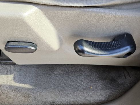 Used 2006 Dodge Ram 1500 Truck SLT image 21