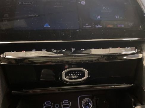 New 2026 Jeep Grand Cherokee Limited w/ Limited Altitude Package image 18