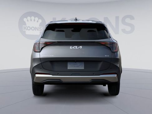 New 2026 Kia Sportage LX image 7