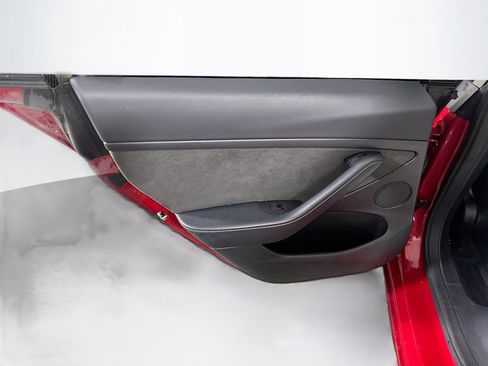 Used 2022 Tesla Model 3 Long Range AWD/4WD image 25