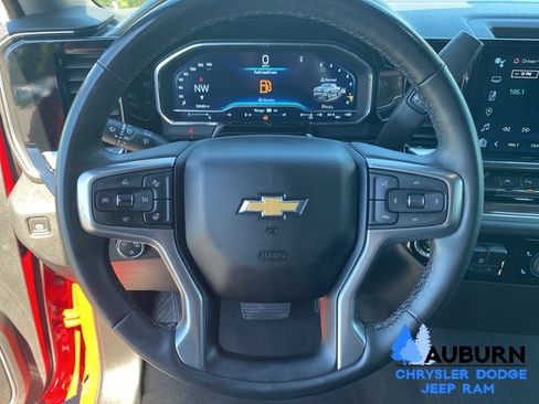 Used 2023 Chevrolet Silverado 1500 LT w/ Convenience Package II AWD/4WD image 34