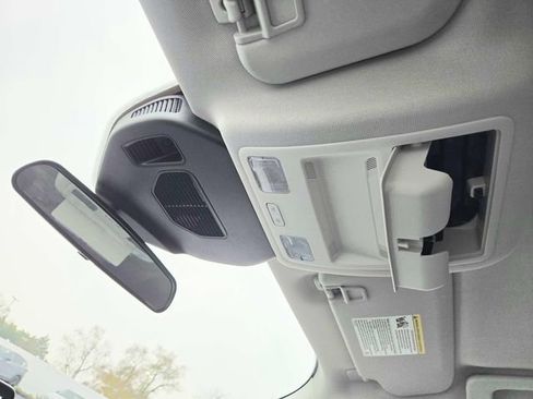 Used 2022 Ford Escape SEL image 26