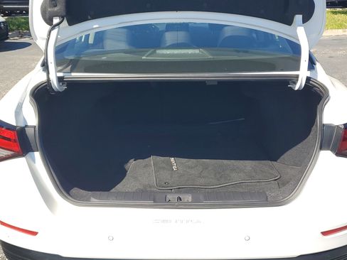 Certified 2024 Nissan Sentra SR image 6