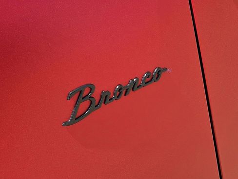 Used 2022 Ford Bronco Wildtrak AWD/4WD image 11