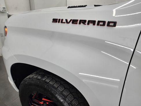 Used 2023 Chevrolet Silverado 1500 RST w/ Redline Edition image 36