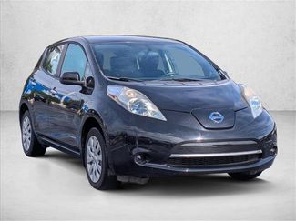 Used 2013 Nissan Leaf S w/ Charger Pkg FWD video 3