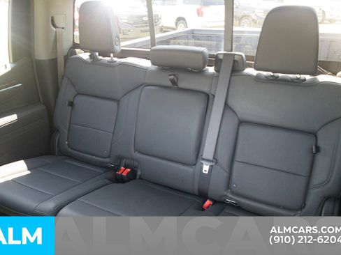 Used 2025 GMC Sierra 1500 Elevation w/ Elevation Premium Package AWD/4WD image 17