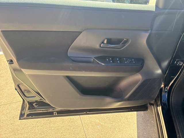 Used 2026 Nissan Kicks S FWD image 19