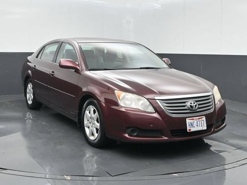 Used 2009 Toyota Avalon FWD image 3