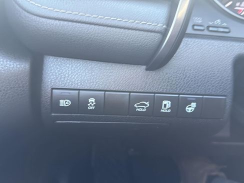 Used 2023 Toyota Camry SE image 16