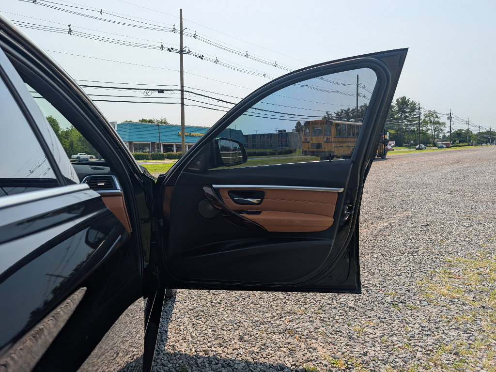 Used 2018 BMW 340i xDrive Sedan AWD/4WD image 13
