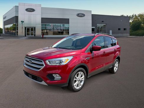 Used 2019 Ford Escape SEL FWD image 5