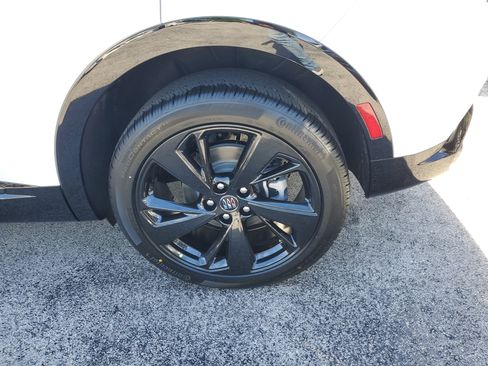 New 2026 Buick Envision Sport Touring image 5