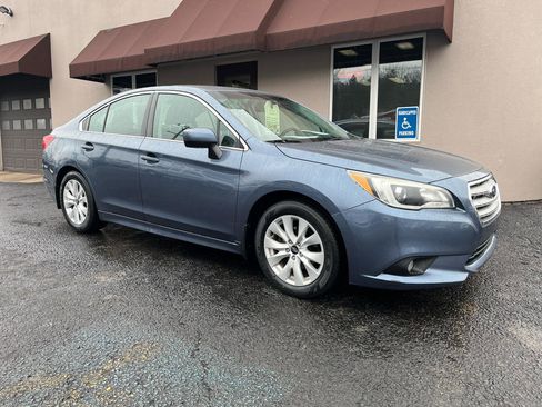 Used 2015 Subaru Legacy 2.5i Premium w/ Moonroof Package image 3
