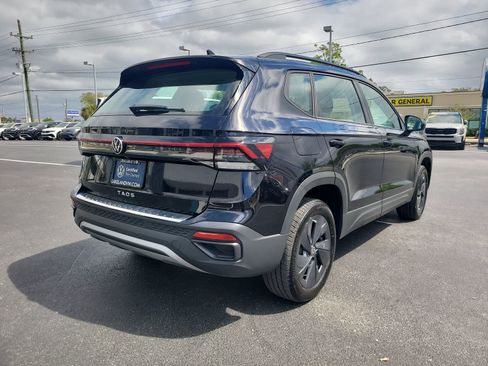 Certified 2025 Volkswagen Taos S FWD image 6