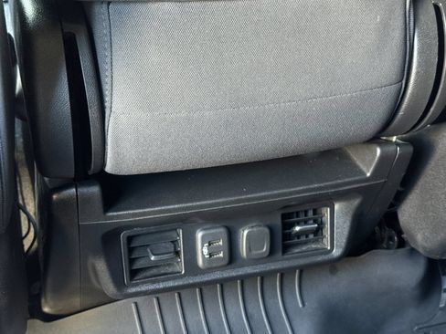 Used 2021 Chevrolet Silverado 1500 RST RWD image 31