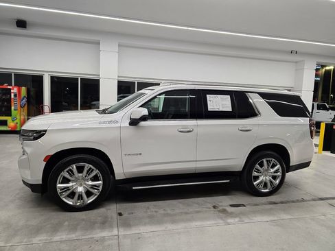 Used 2021 Chevrolet Tahoe High Country AWD/4WD image 3
