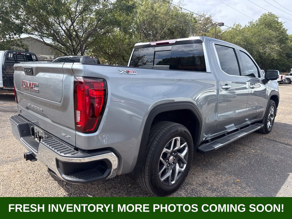 Used 2023 GMC Sierra 1500 SLT AWD/4WD image 2