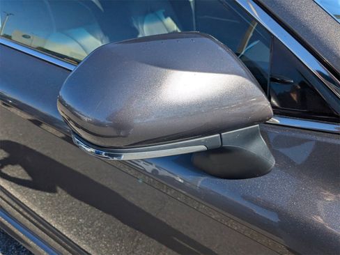 Used 2018 Toyota Camry XSE image 12