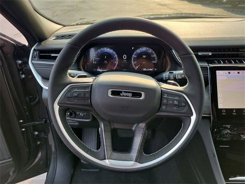 New 2025 Jeep Grand Cherokee L Limited w/ Black Appearance Package image 22