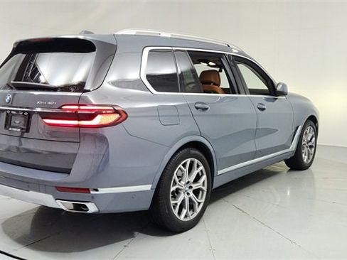 Used 2023 BMW X7 xDrive40i w/ Executive Package image 5