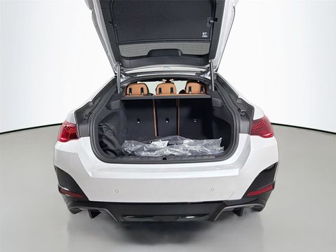 New 2026 BMW i4 eDrive40 w/ M Sport Package RWD image 26