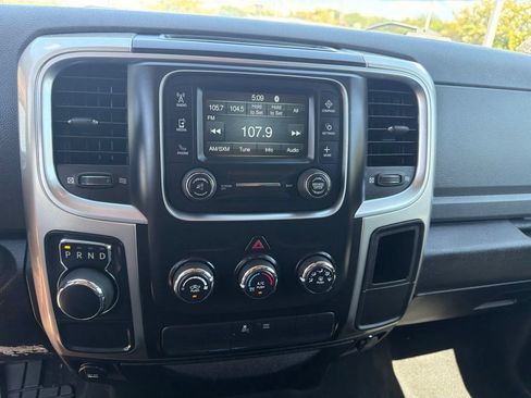 Used 2019 RAM 1500 Classic SLT RWD image 12