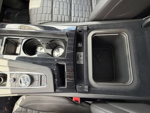 Used 2024 Cadillac Escalade V w/ LPO, ONYX Package AWD/4WD image 19