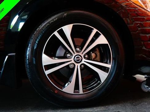 Certified 2022 Nissan Sentra SV FWD image 77