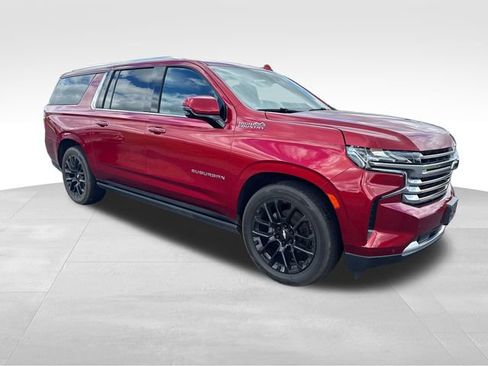 Used 2023 Chevrolet Suburban High Country AWD/4WD image 8