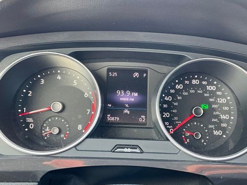 Used 2021 Volkswagen Tiguan S image 14