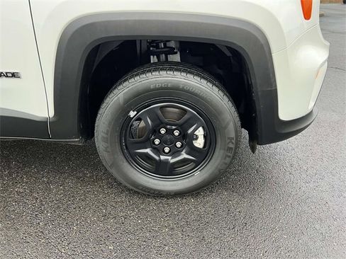 Certified 2022 Jeep Renegade Sport image 11