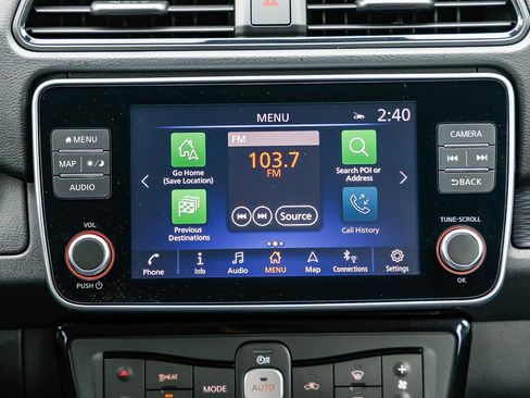 Used 2022 Nissan Leaf SV image 12