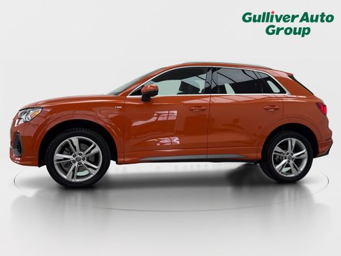 Used 2020 Audi Q3 2.0T Premium Plus w/ Premium Plus Package AWD/4WD image 2