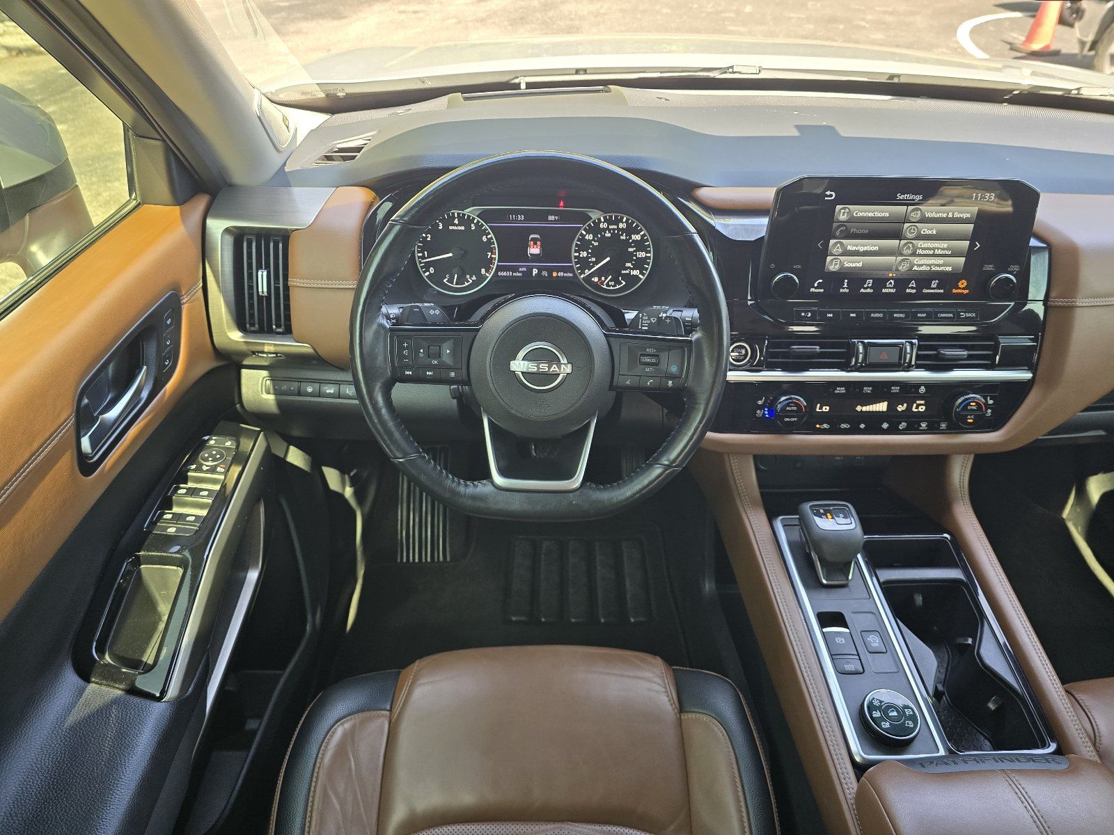 Used 2022 Nissan Pathfinder Platinum AWD/4WD image 13
