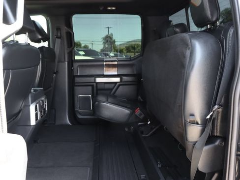 Used 2022 Ford F250 Lariat w/ Black Appearance Package AWD/4WD image 41