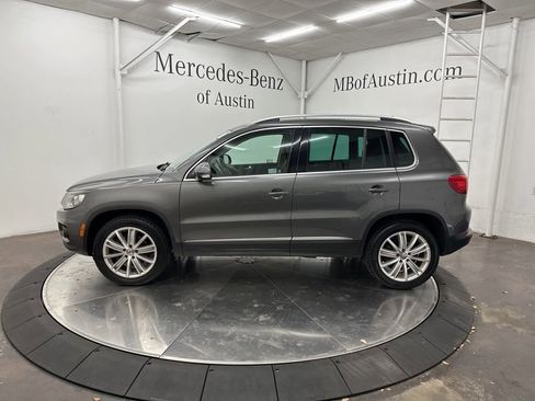 Used 2016 Volkswagen Tiguan SE image 4