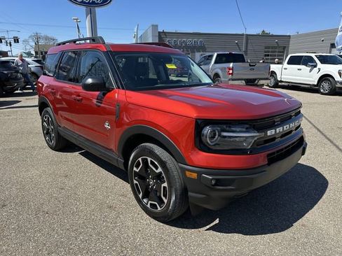 Used 2023 Ford Bronco Sport Outer Banks w/ Tech Package image 11